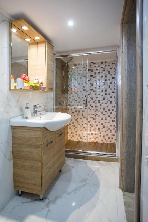 شقة Kaiafas Luxury Philoxenia Néa Péramos المظهر الخارجي الصورة